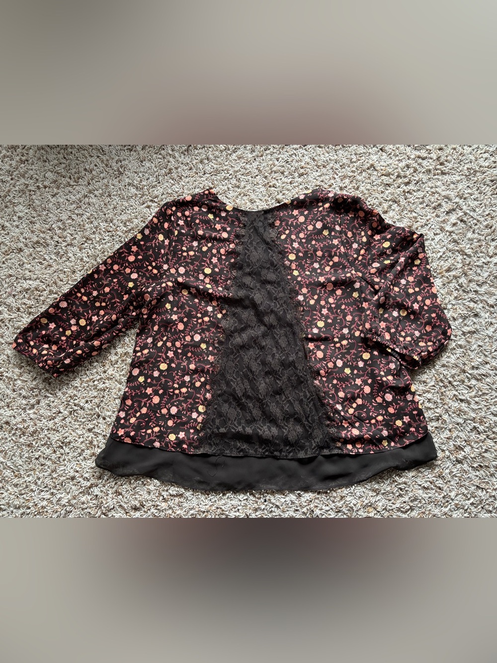 LC Lauren Conrad Floral V-Neck Blouse - Pink and Cream Size XL - Picture 2 of 13